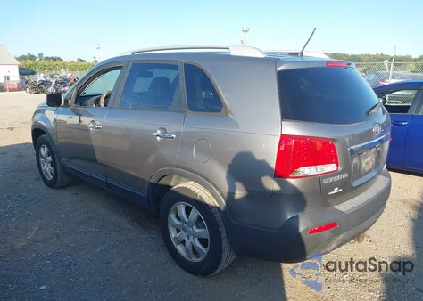 2011 Kia Sorento Lx z USA, uszkodzony, nr VIN 5XYKTCA10BG116773